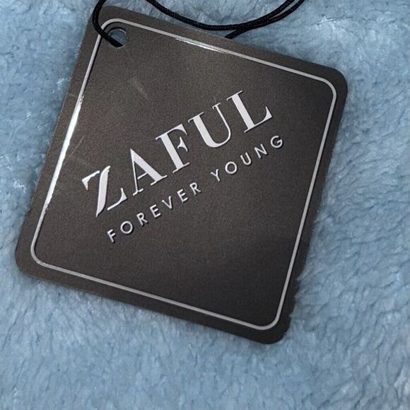 Zaful Cropped Sweater Women's Size 4 Blue Fuzzy Soft Casual Long Sleeves - Picture 7 of 10